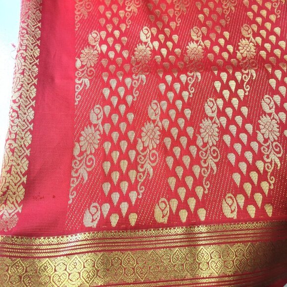 Red Saree with Gold Accents- Unstitched- NEW - Picture 5 of 15